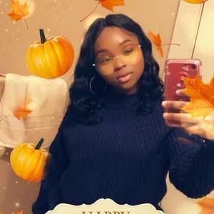 Meet your Posher, Ja'kayla